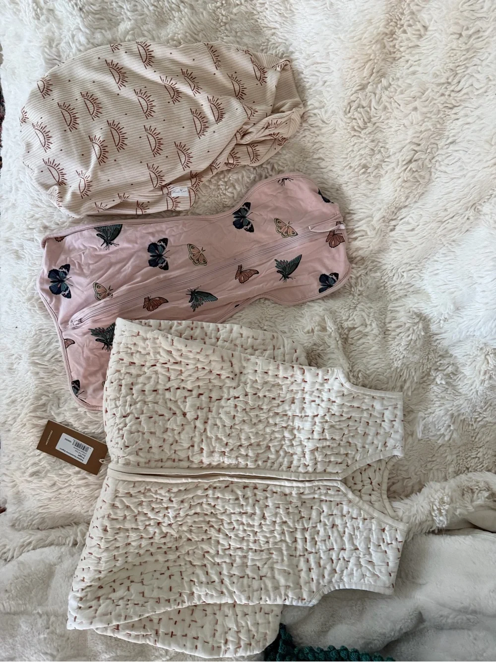 Kyte BABY Cream and Light Pink Swaddle and Vest Set